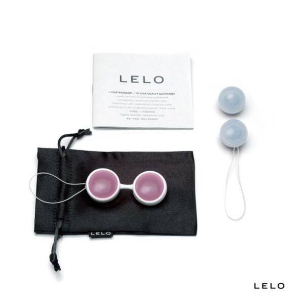 Neljän LELO LUNA Beads -geishakuulan setti silikoniliittimellä
