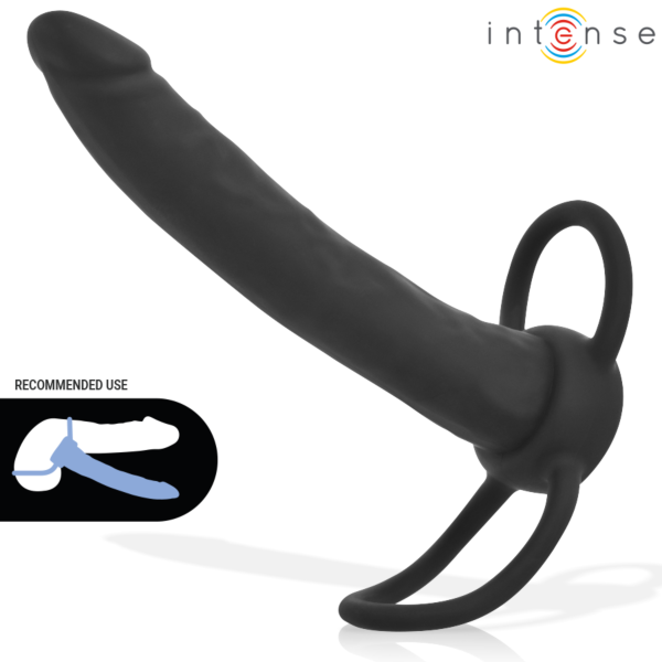 Intense Lucas -anaalidildo, jossa on integroidut penisrengas ja kivesrengas