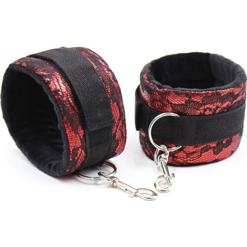 Käsiraudat Ohmama Fetish pehmeällä pinnalla