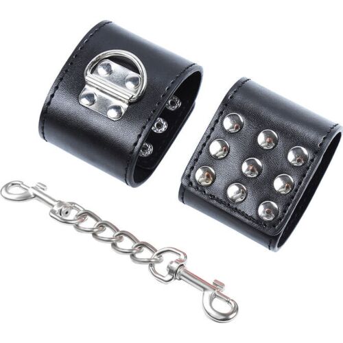 Käsiraudat Ohmama Fetish remmeillä