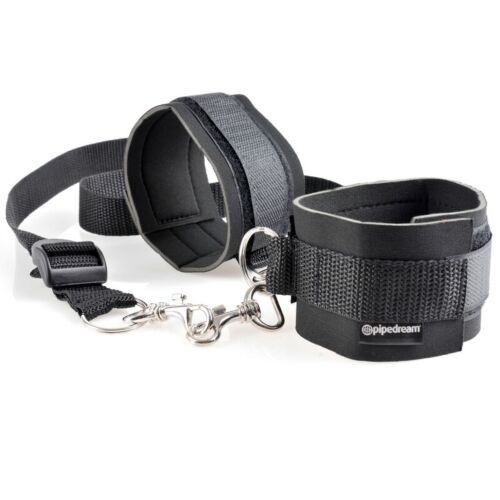 Käsiraudat Pipedreams Fetish Fantasy säädettävillä siteillä